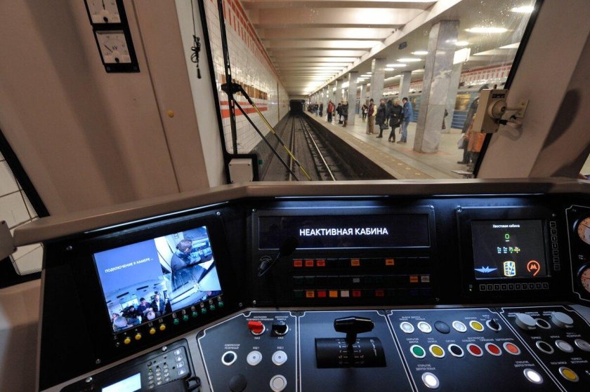 81-765 Кабина машиниста