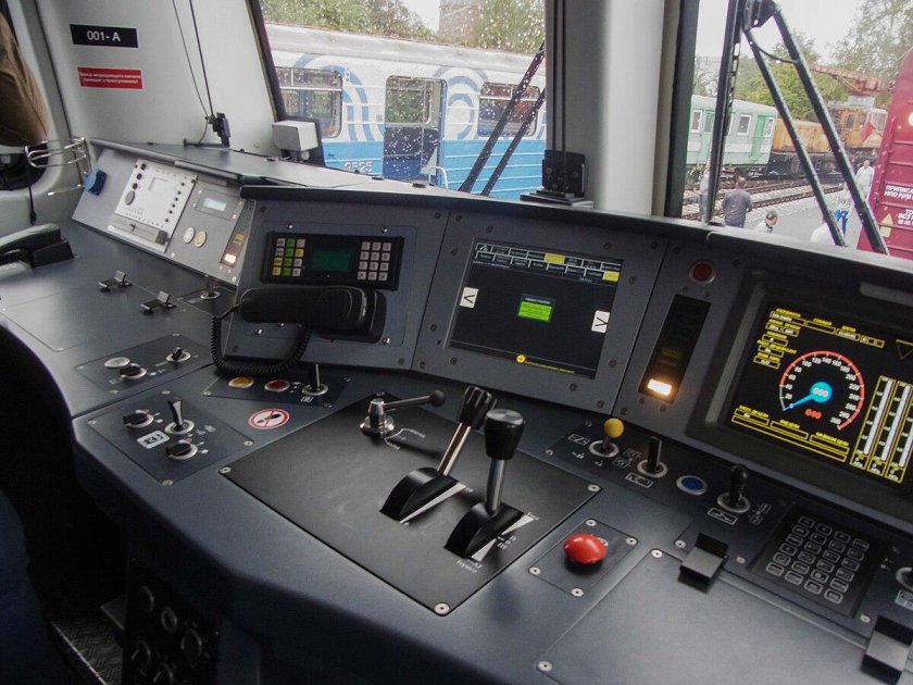 Эп2д кабина