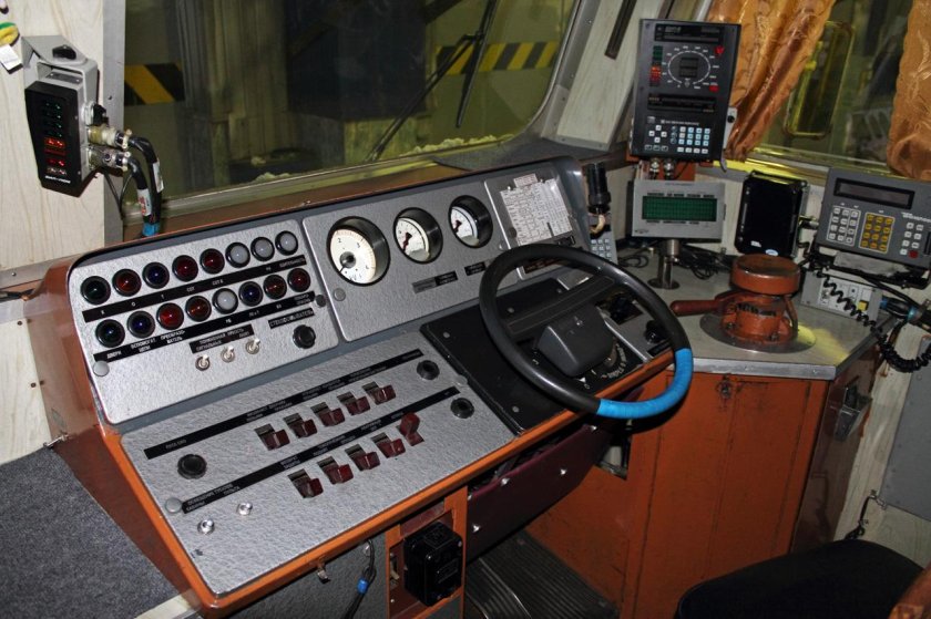 Эд4м кабина