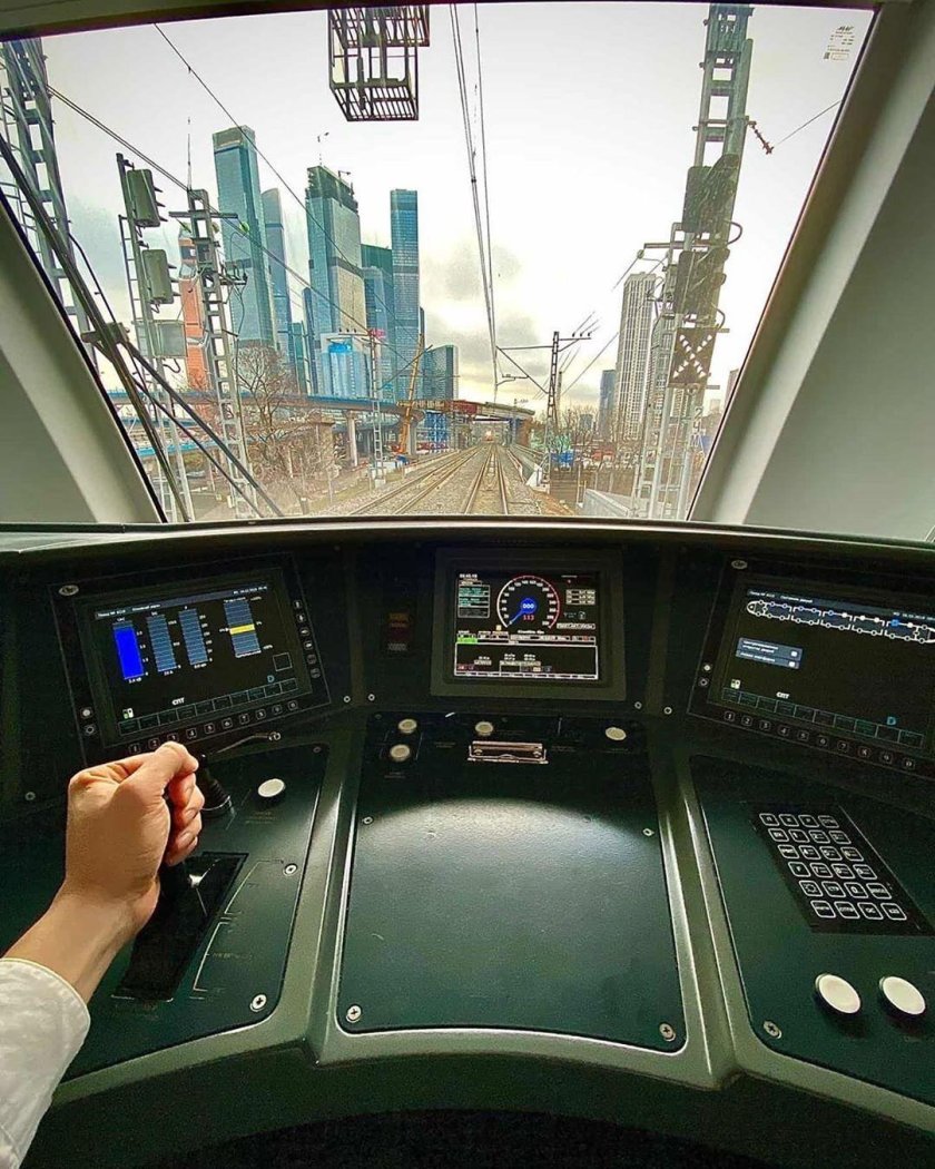 Поезд Сапсан кабина машиниста