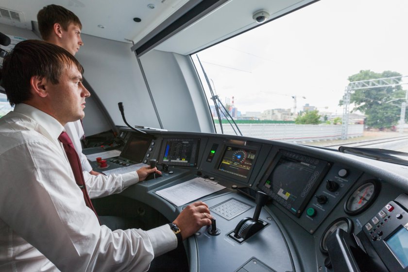 Машинист Логомотив тепловоза