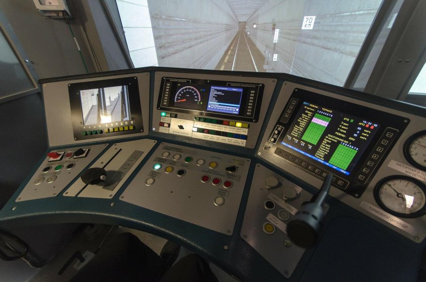 Пульт машиниста 81-740