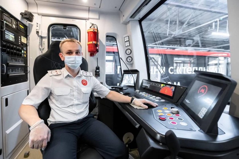 Поезд Москва 2020 кабина машиниста