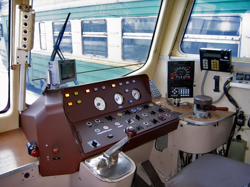 Эр2 кабина машиниста