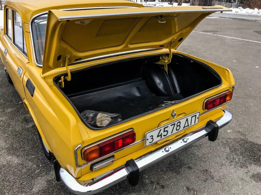 Москвич 2140 1983