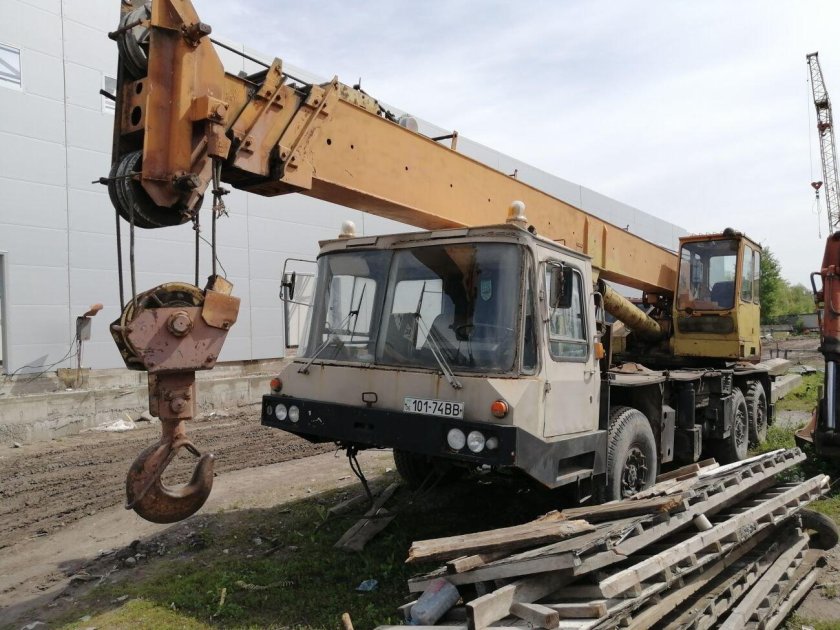 Кран Днепр 25 тонн