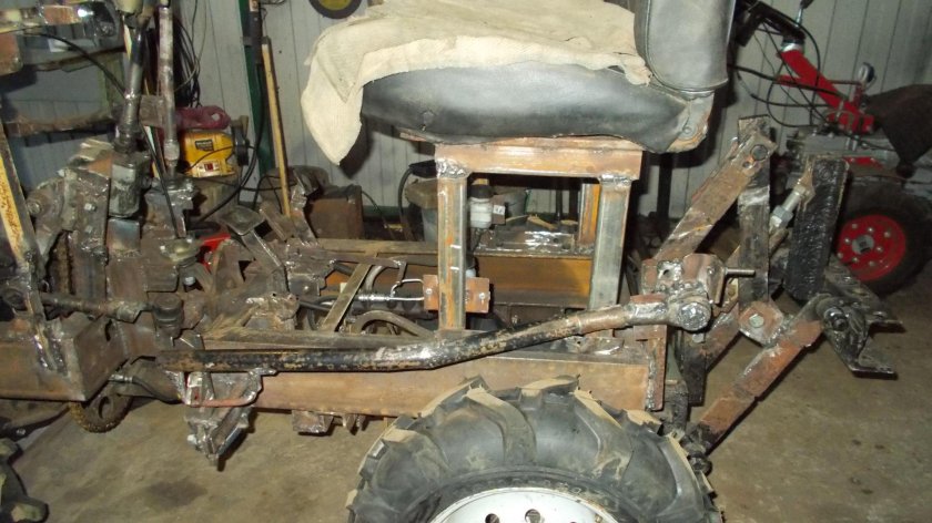 Трактор переломка 4х4 двигатель т40