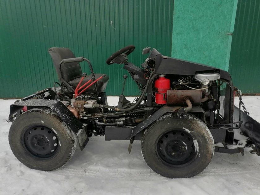 Опрыскиватель на минитрактор