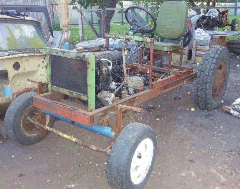 Трактор переломка 4вд с двигателем ВАЗ 2101