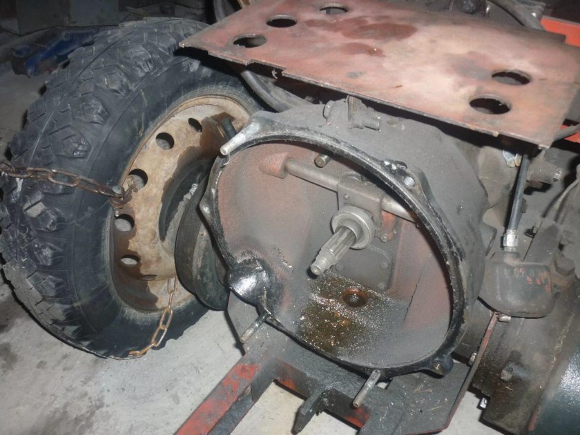 Чешский трактор TZ-4k-14 двигатель