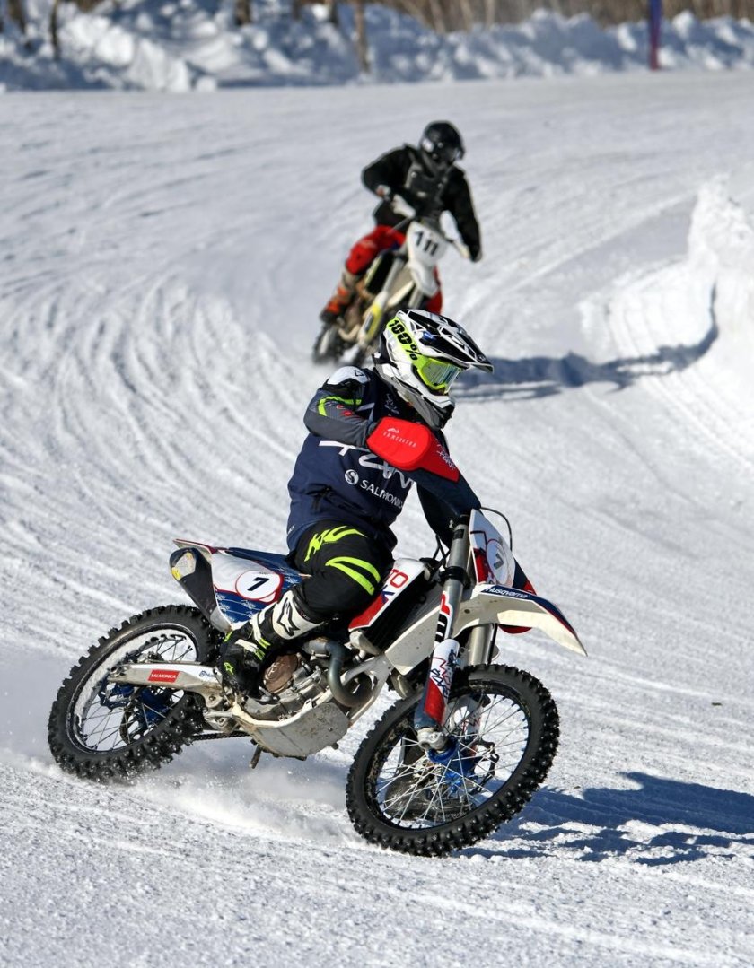 Мотокросс зимой