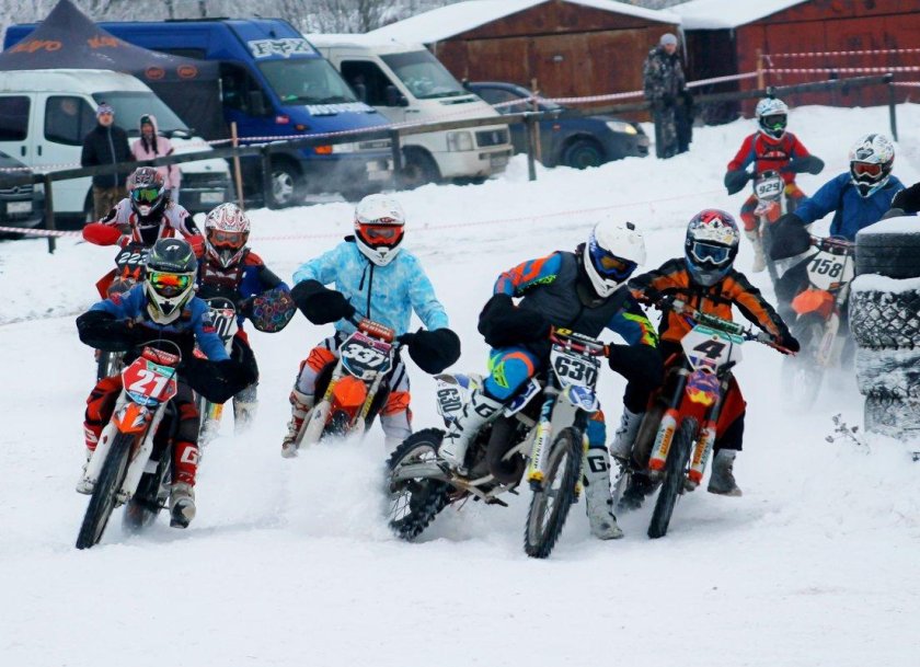 Мотокросс зимой