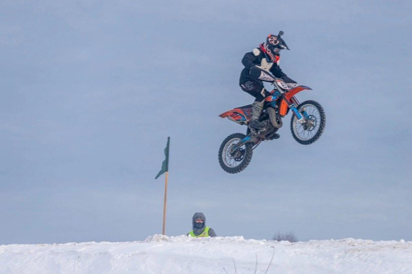Мотокросс зимой