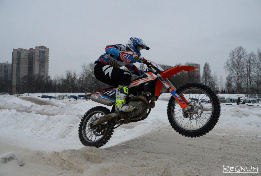 Мотокросс девушки