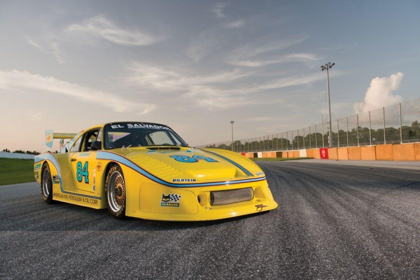 Porsche 935