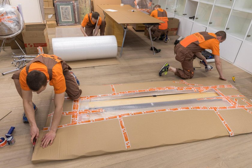 Упаковка мебели