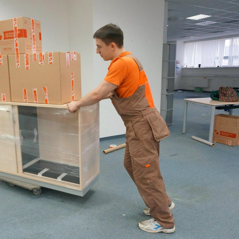 Упаковка мебели