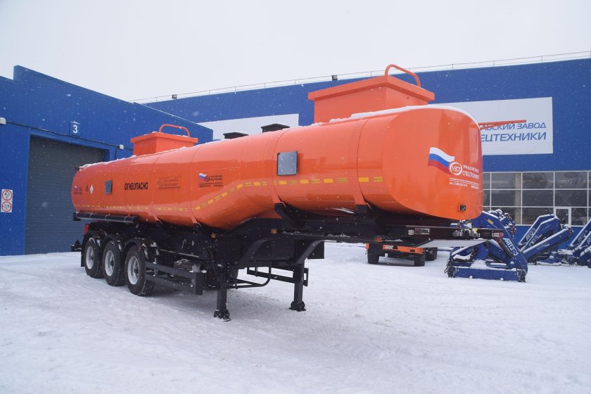 Полуприцеп-цистерна марки УЗСТ ППЦН-20