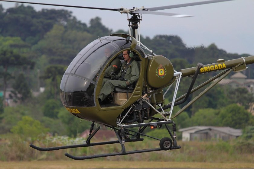 Вертолёт Schweizer 300cb