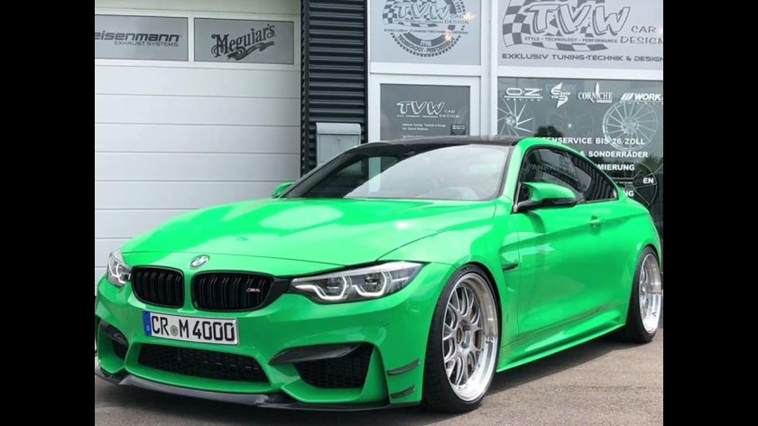 BMW m4 зеленая