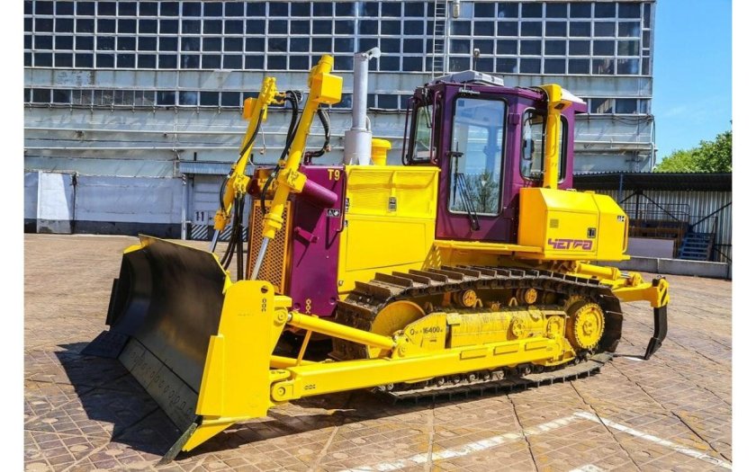 Бульдозер ЧЕТРА т9