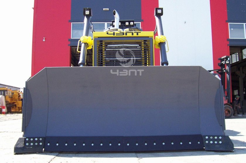 ЧЗПТ - Челябинский завод промышленных тракторов