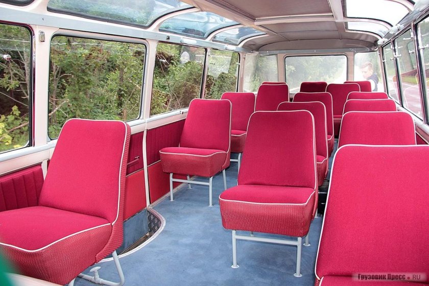 Микроавтобус Юность ЗИЛ-118