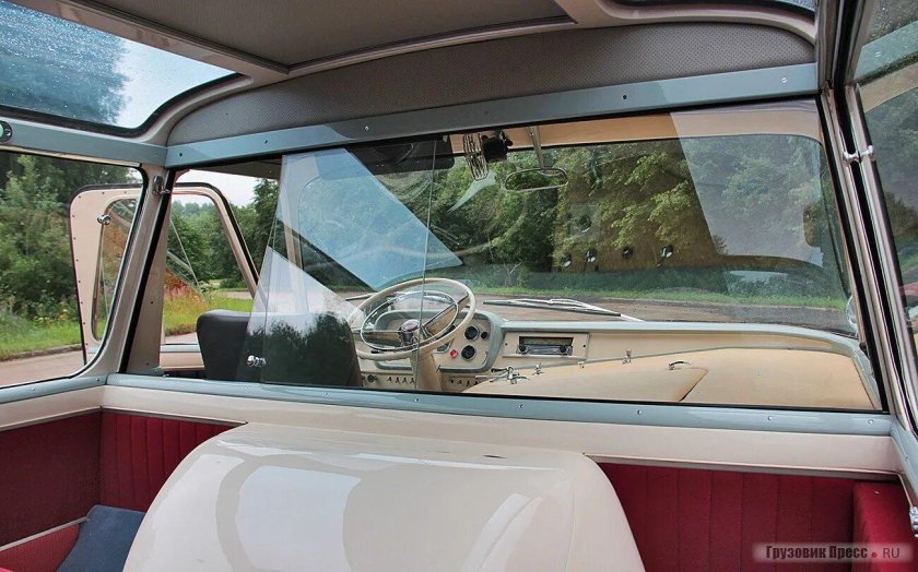 ЗИЛ 118 салон