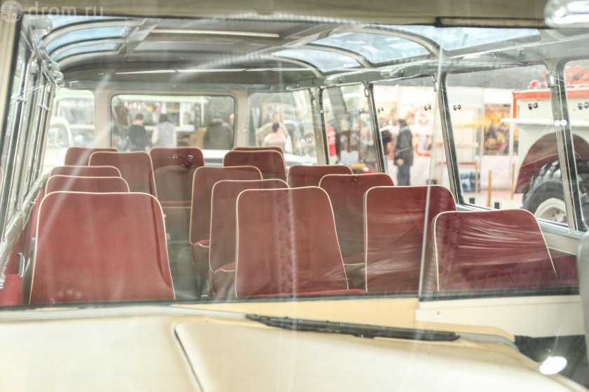 ЗИЛ-118 интерьер