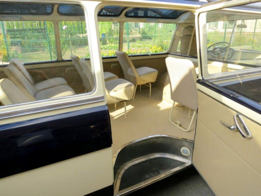 Микроавтобус Юность ЗИЛ-118