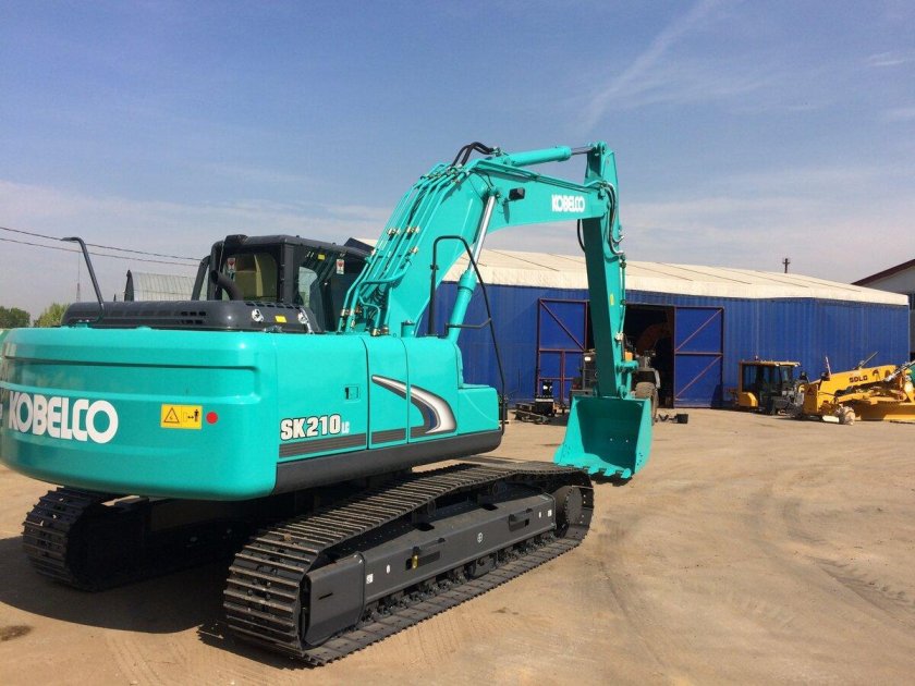 Экскаватор гусеничный Kobelco sk210lc-8