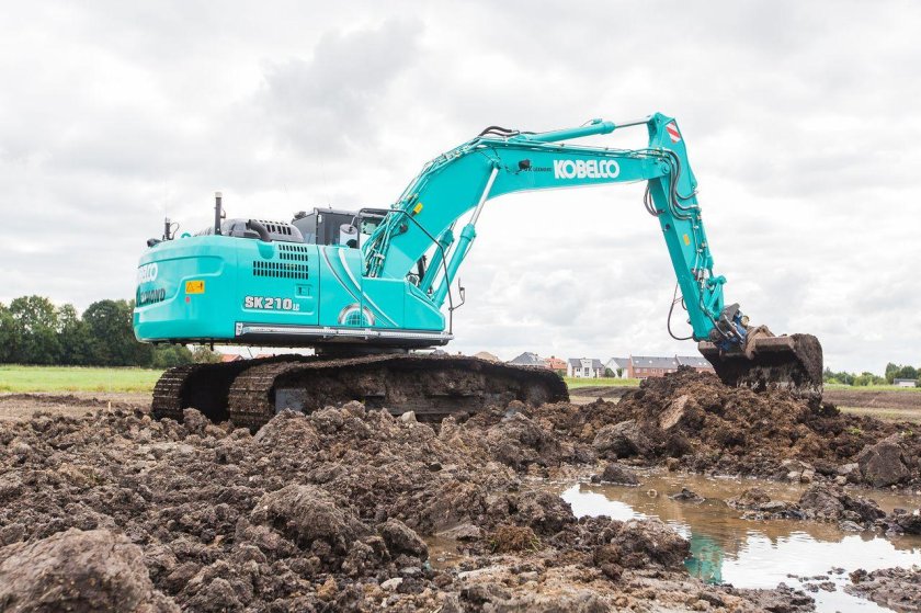 Экскаватор Kobelco sk210lc-8