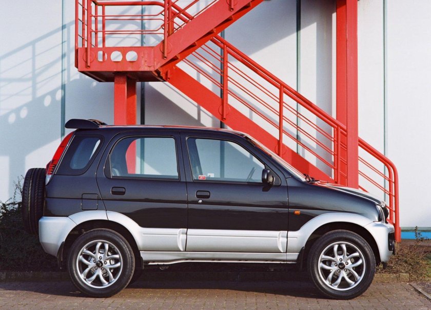 Дайхатсу Териос 2003