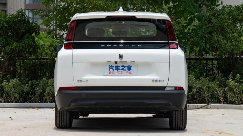 FAW Bestune Nat 2021