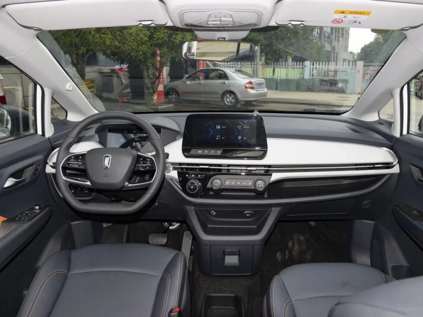 FAW Bestune Nat 2023