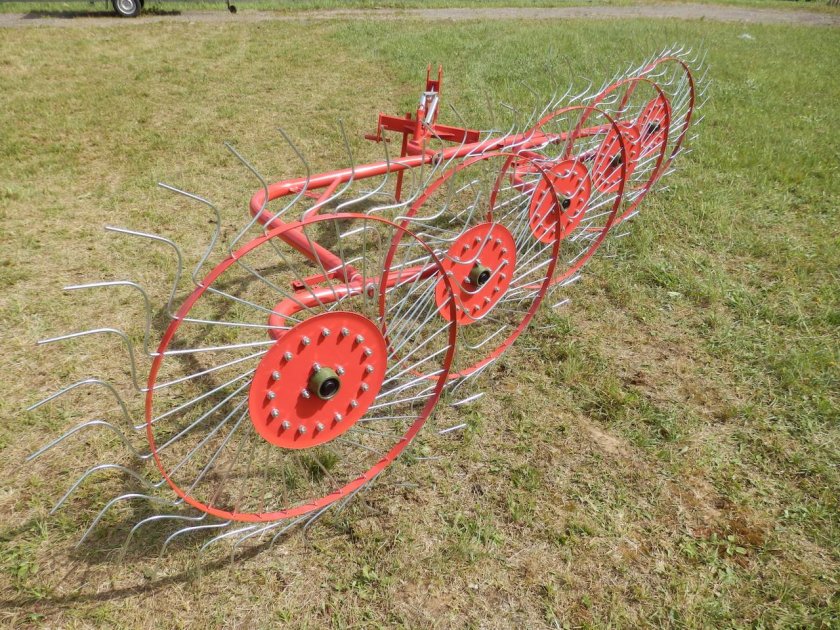 ГВН-4 грабли-ворошилки навесные