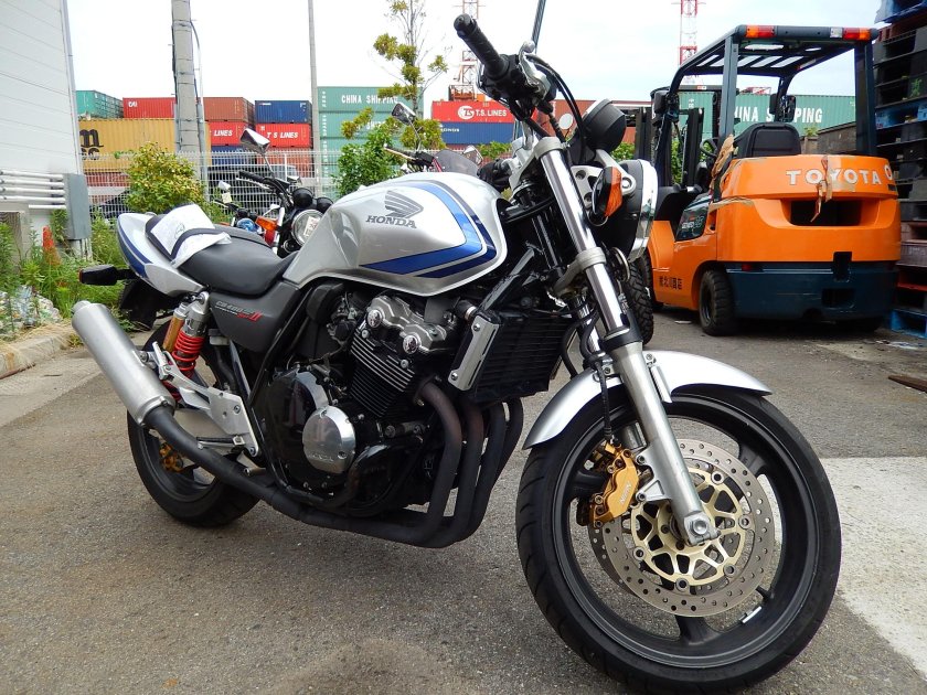 Honda cb400sf
