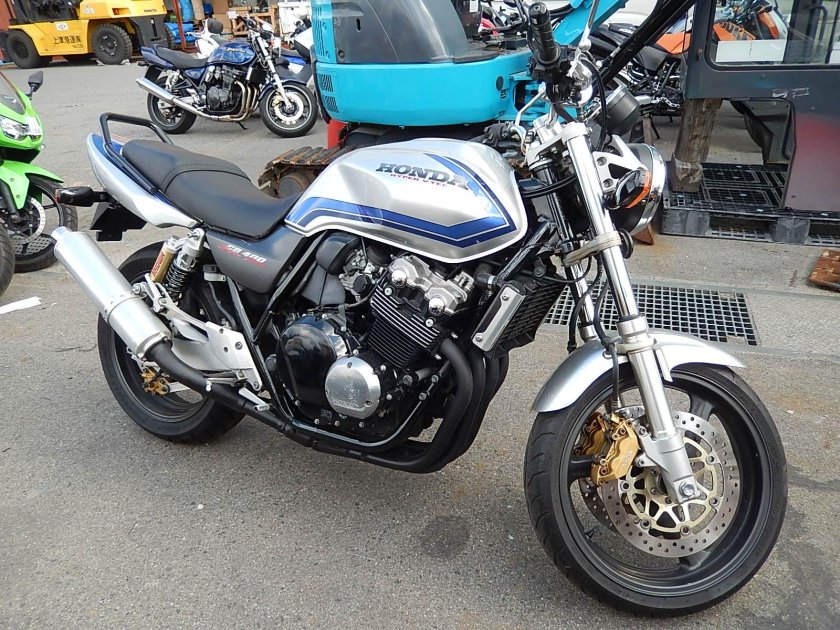 Honda CB 400 VTEC 1