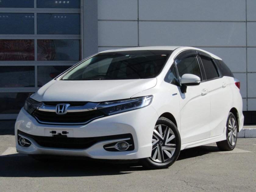 Хонда Шатл 2021 гибрид