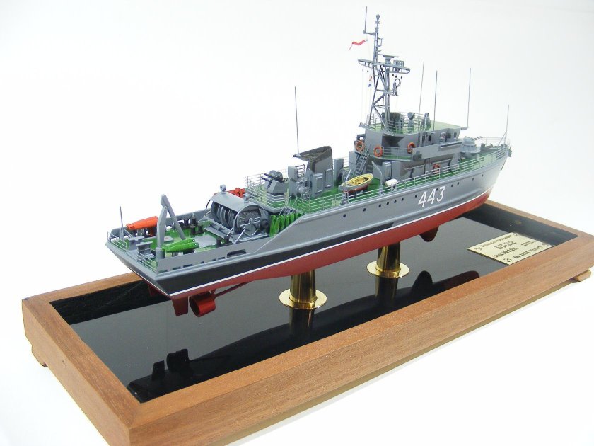 Базовый тральщик проекта 1265 модель