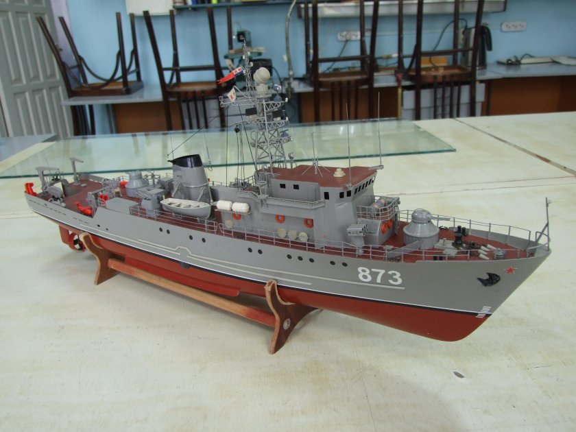 Тральщик 266м модель