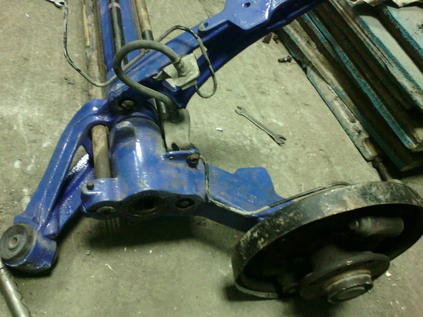 Задняя подвеска Peugeot partner балка