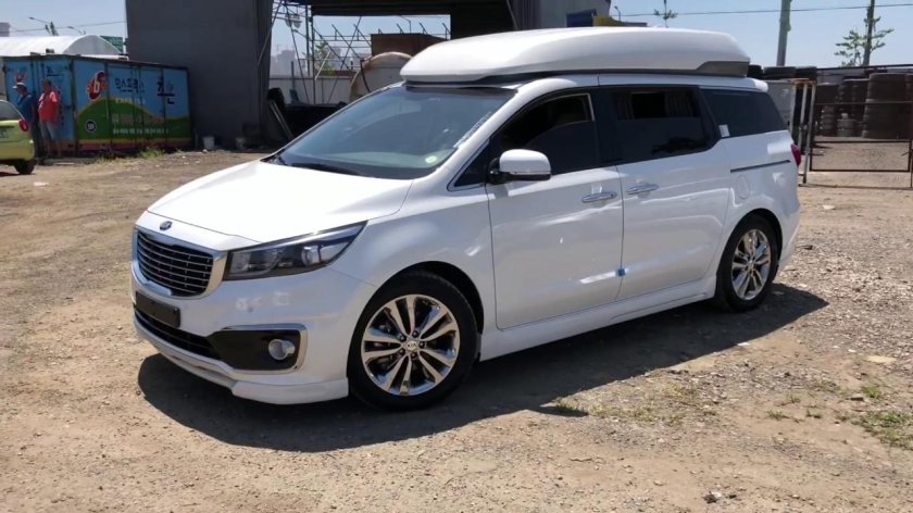 Kia Carnival Limousine 2021