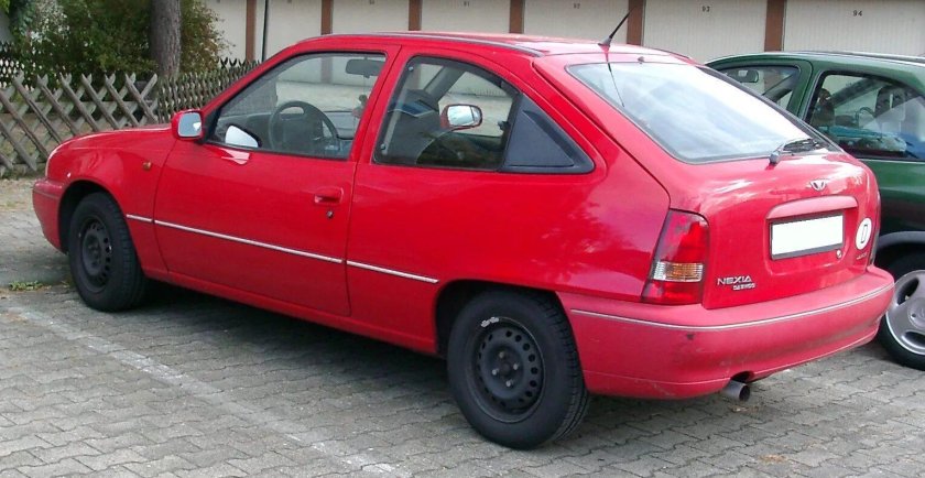 Daewoo Nexia хэтчбек