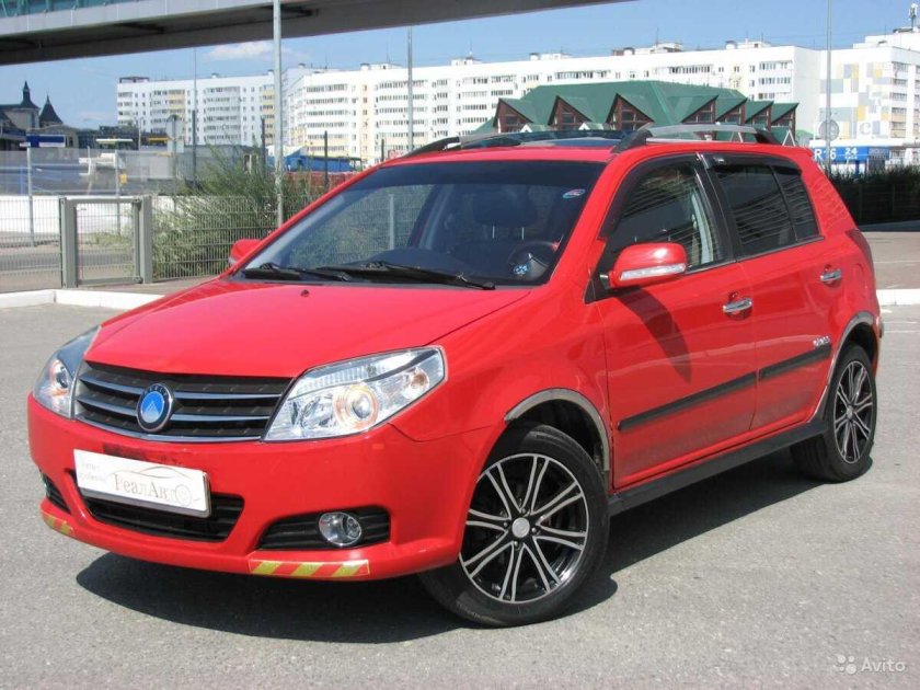 Geely MK-Cross 2012