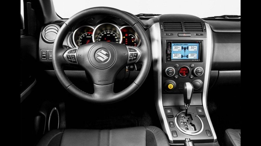 Suzuki Grand Vitara 2008 салон