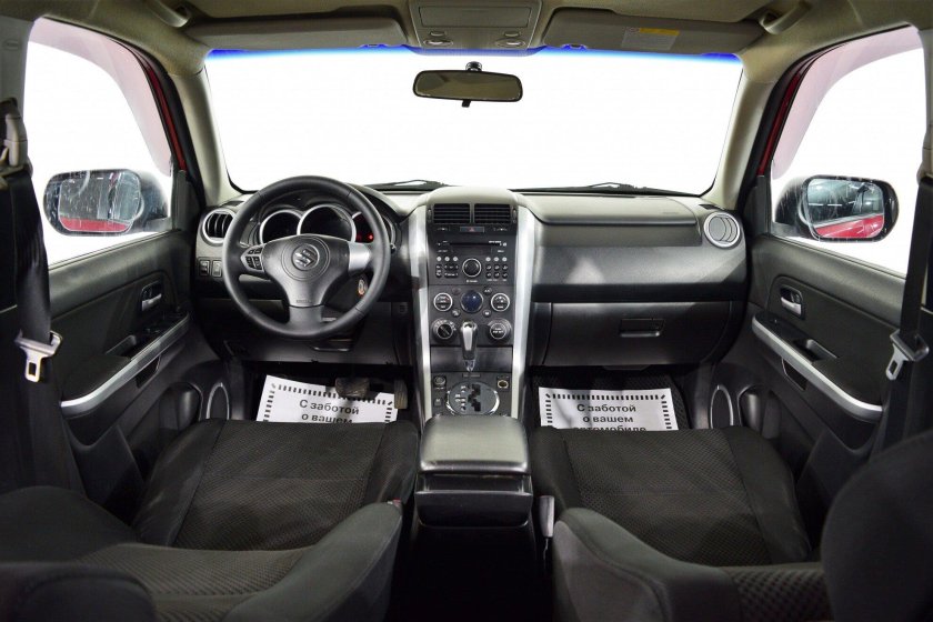 Сузуки Гранд Витара 2008 салон