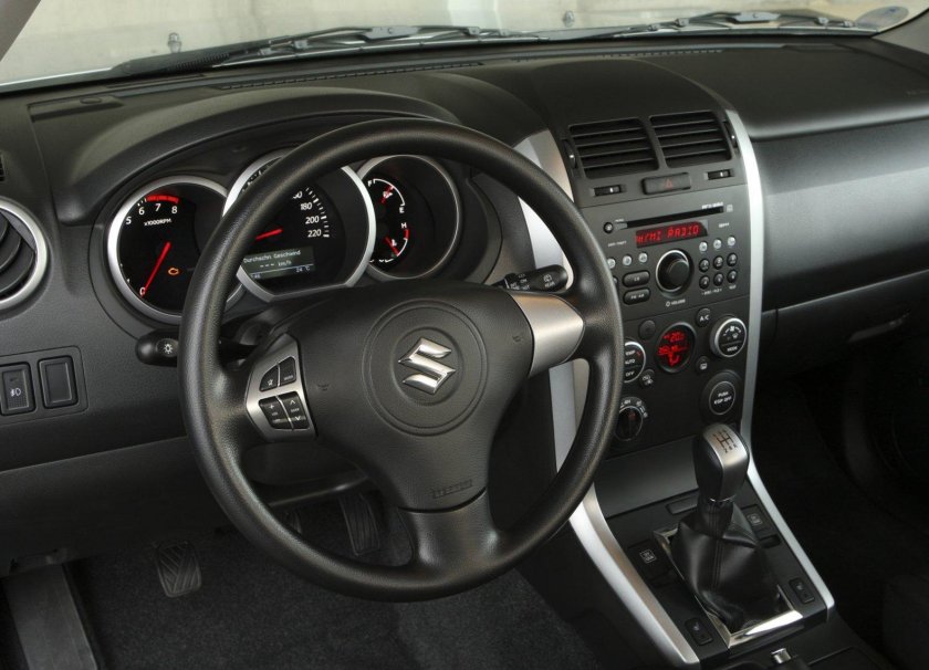 Grand Vitara 2008 салон