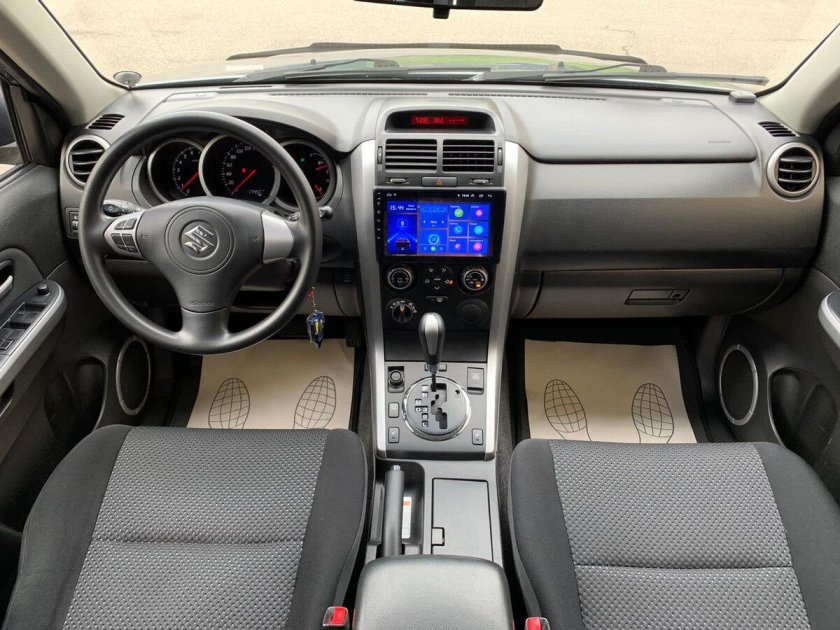 Suzuki Grand Vitara 2006 салон