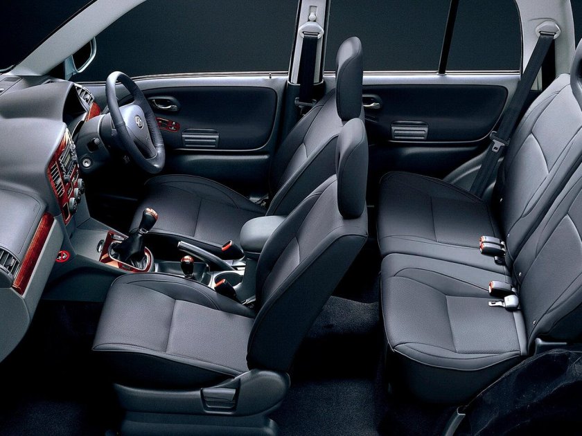 Suzuki Grand Vitara 2004 салон